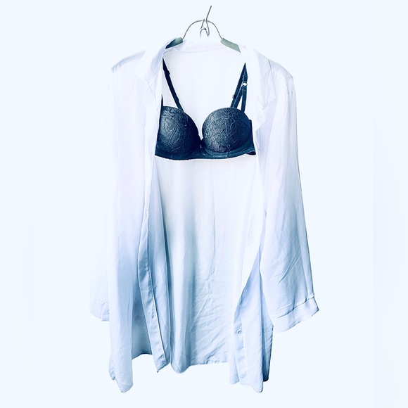 $7 add on to purchase- 32 B Bra With Push-up - Picture 2 of 9